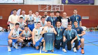 Economía y Empresa se proclama campeona de baloncesto masculino con autoridad